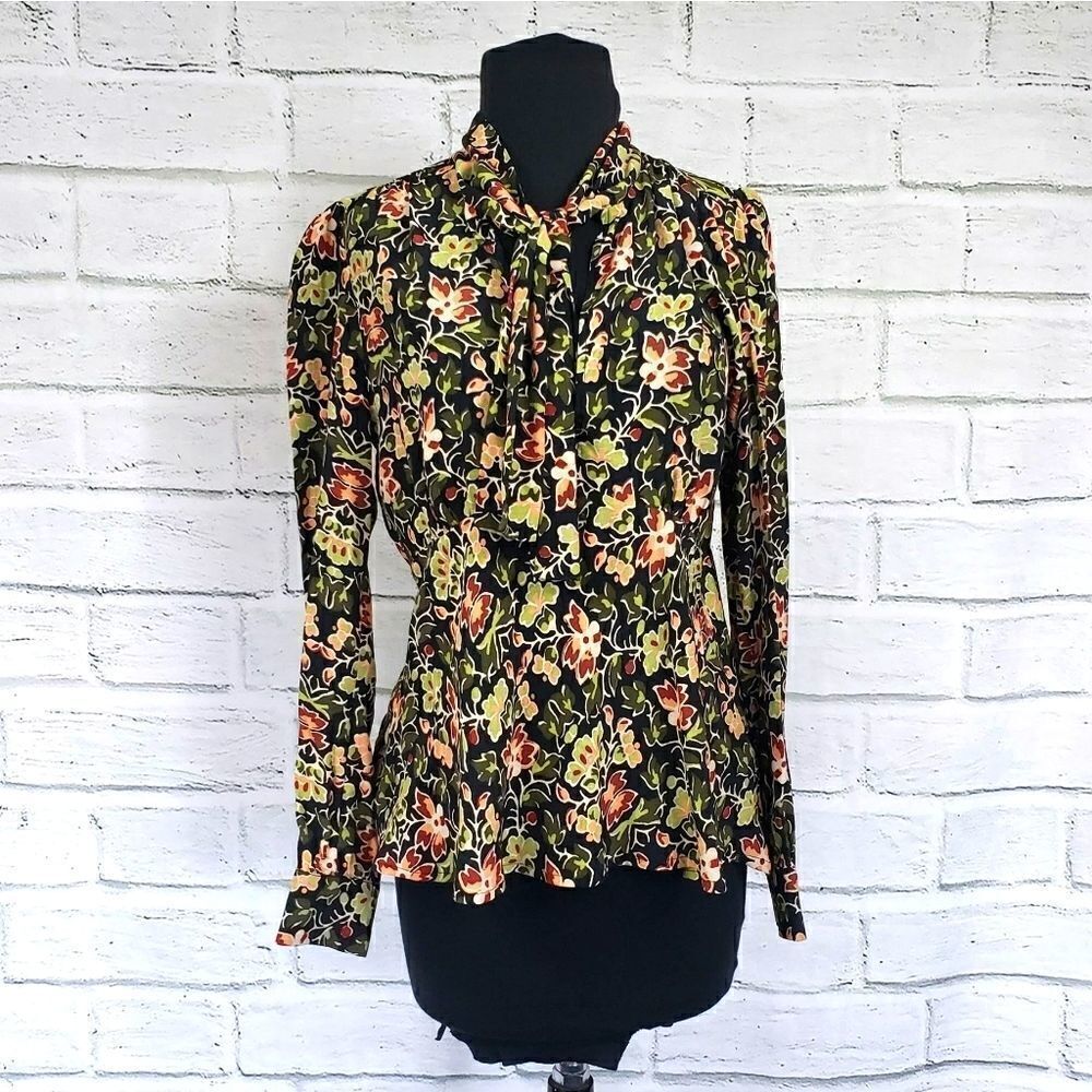 Zara keyhole front long sleeve floral blouse